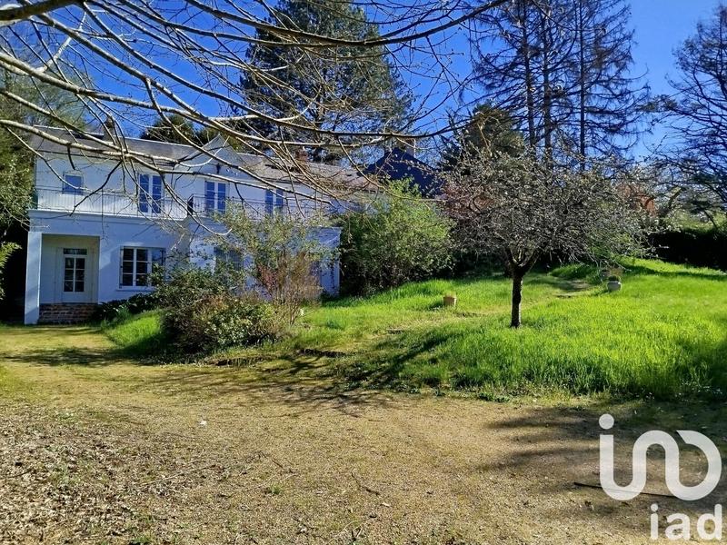 Maison - 180 m² - 8 pièces