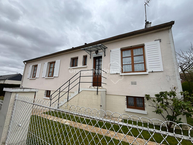 Maison - 94 m² - 6 pièces