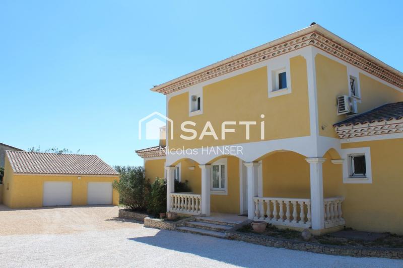 Maison - 241 m² - 9 pièces