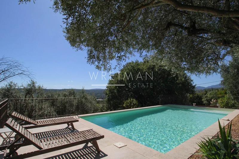 Villa - 225 m² - 6 pièces