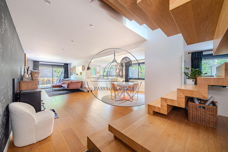 Maison - 190 m² - 4 pièces