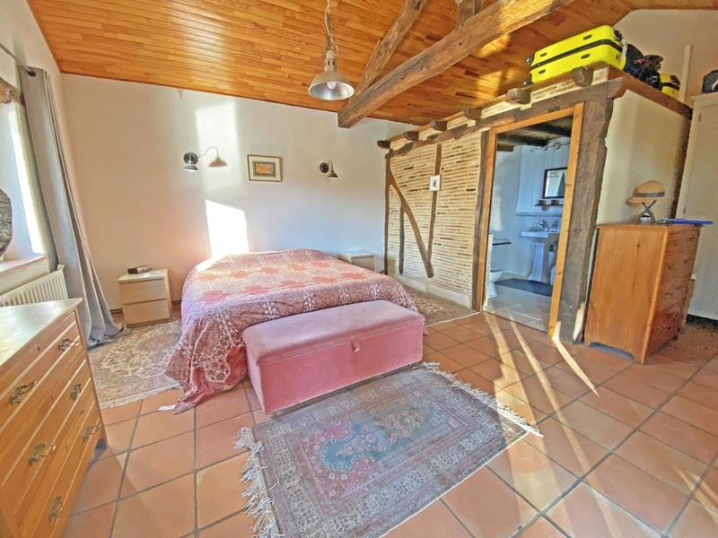 Maison en pierre - 232 m² - 7 pièces