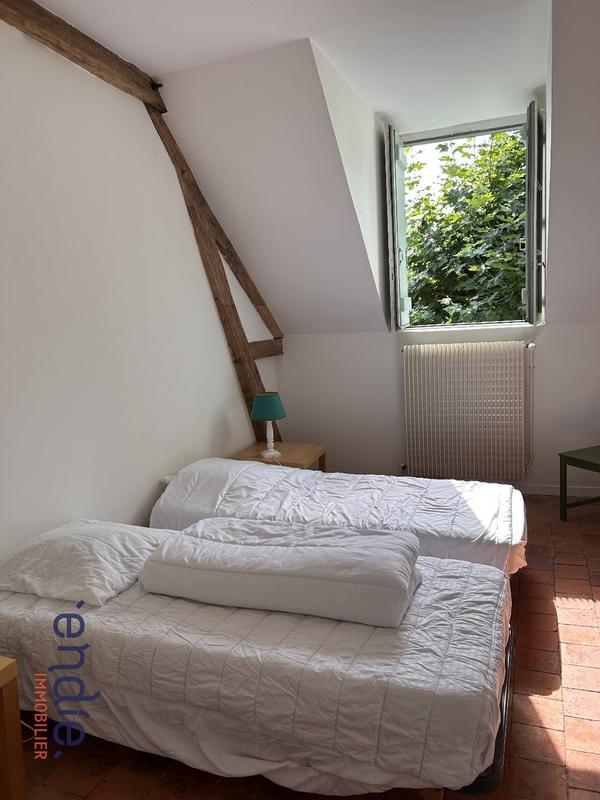 Maison - 190 m² - 8 pièces