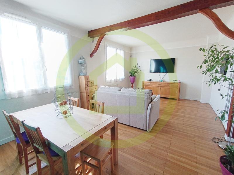 Maison - 100 m² - 6 pièces