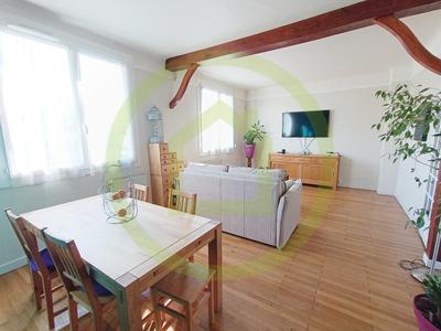 Maison - 100 m² - 6 pièces