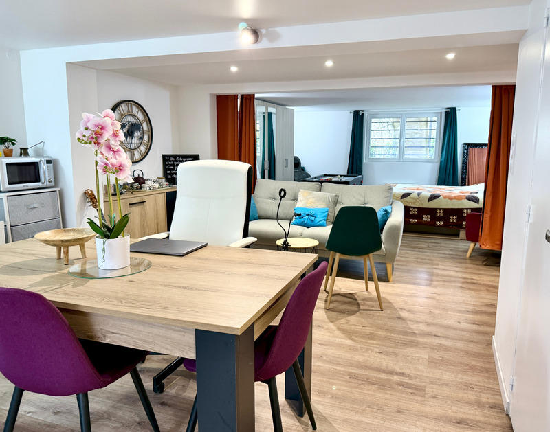 Maison - 210 m² - 7 pièces