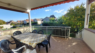 Maison - 140 m² - 5 pièces