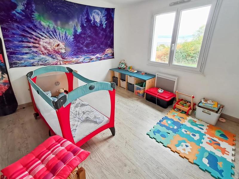 Maison - 104 m² - 4 pièces