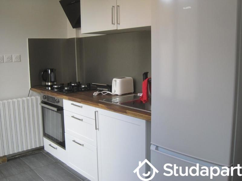 Chambre - 9 m² - 1 pièce