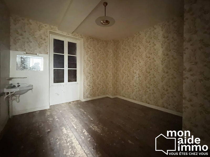 Maison ancienne - 990 m² - 15 pièces