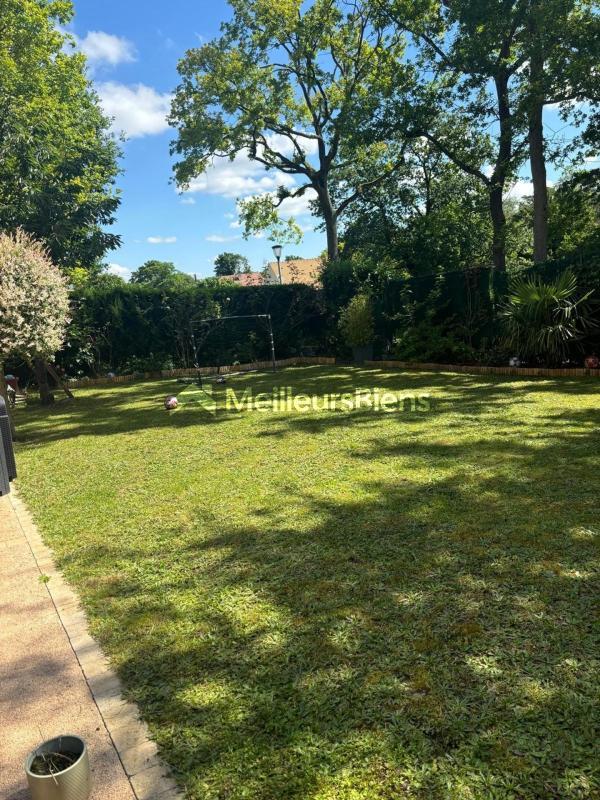 Maison - 117 m² - 6 pièces