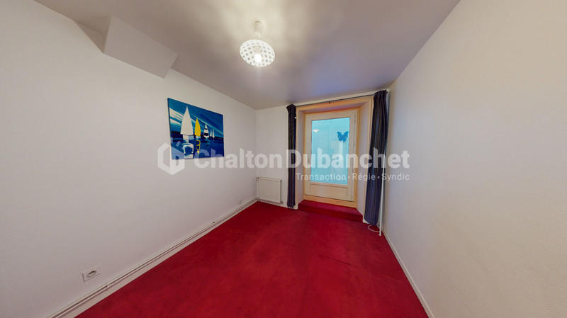 Appartement - 221 m² - 8 pièces