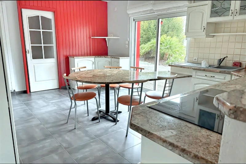 Maison - 190 m² - 8 pièces