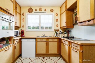 Maison - 180 m² - 7 pièces