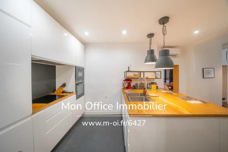 Appartement - 81 m² - 3 pièces