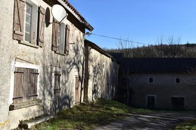 Appartement - 130 m² - 1 pièce