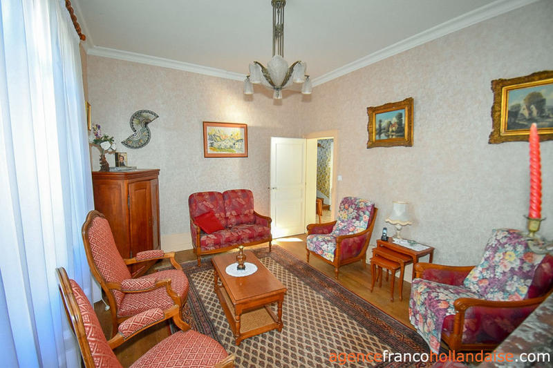 Maison bourgeoise - 204 m² - 11 pièces