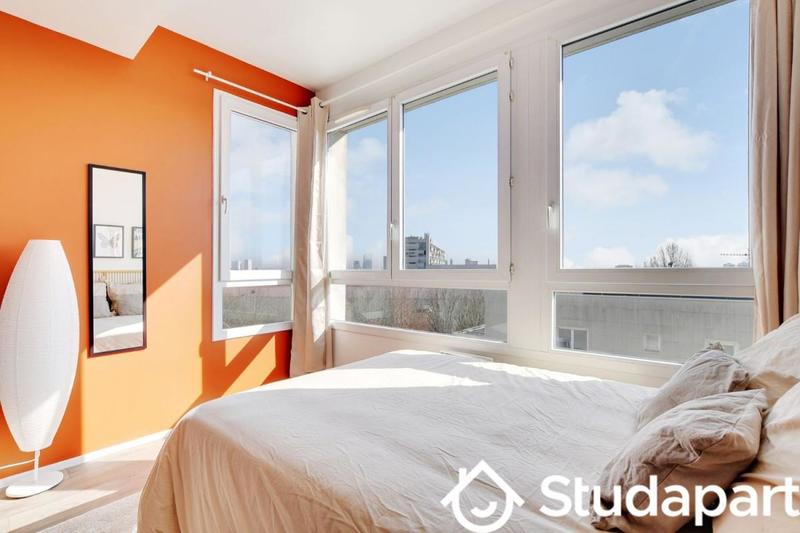 Chambre - 10 m² - 1 pièce