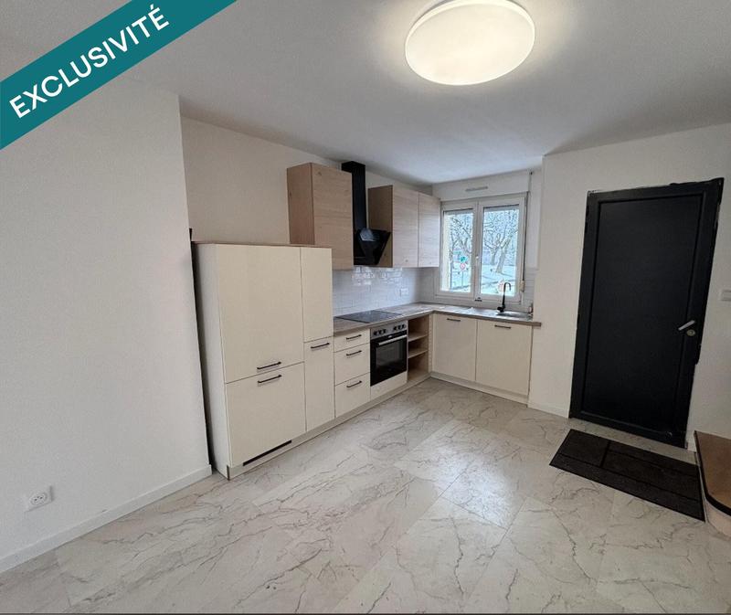 Maison - 90 m² - 5 pièces