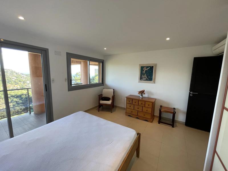 Villa - 183 m² - 6 pièces