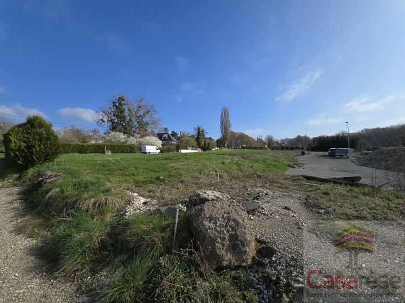 Terrain constructible - 800 m²