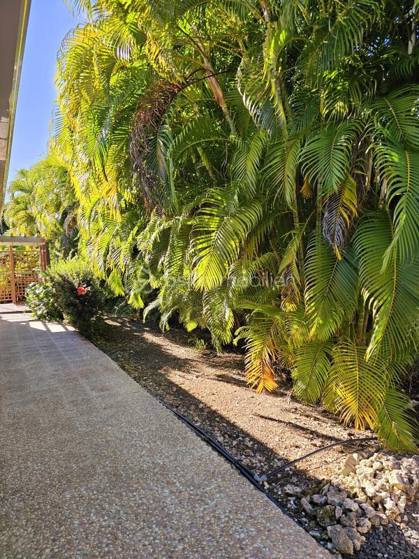 Propriété - 189 m² - 6 pièces