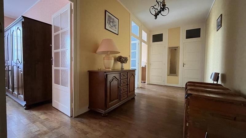 Immeuble - 260 m² - 5 pièces