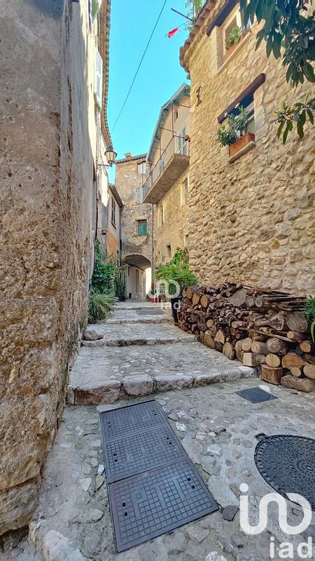 Maison de village - 90 m² - 4 pièces