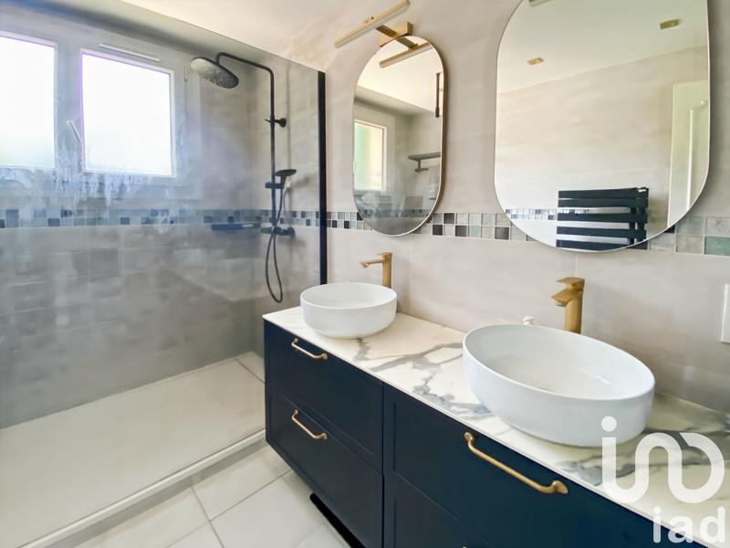 Maison - 148 m² - 9 pièces