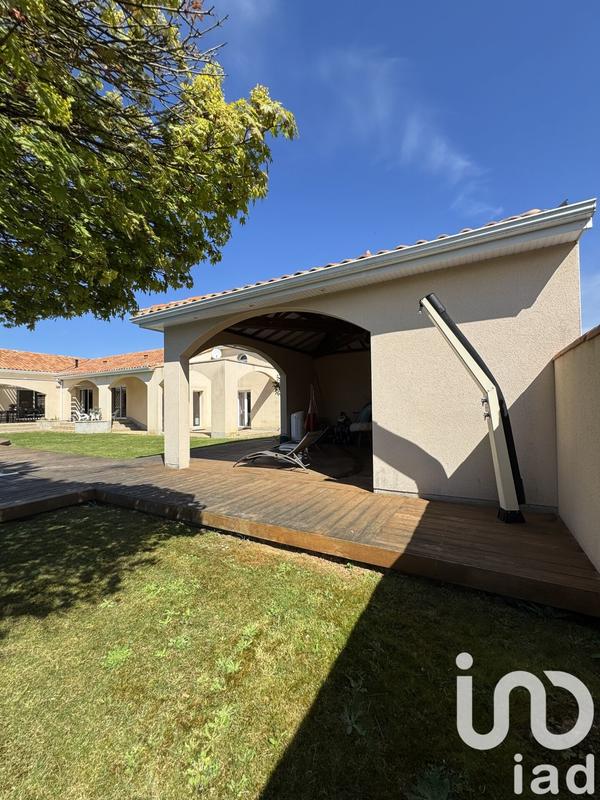 Maison de maîtres - 260 m² - 10 pièces