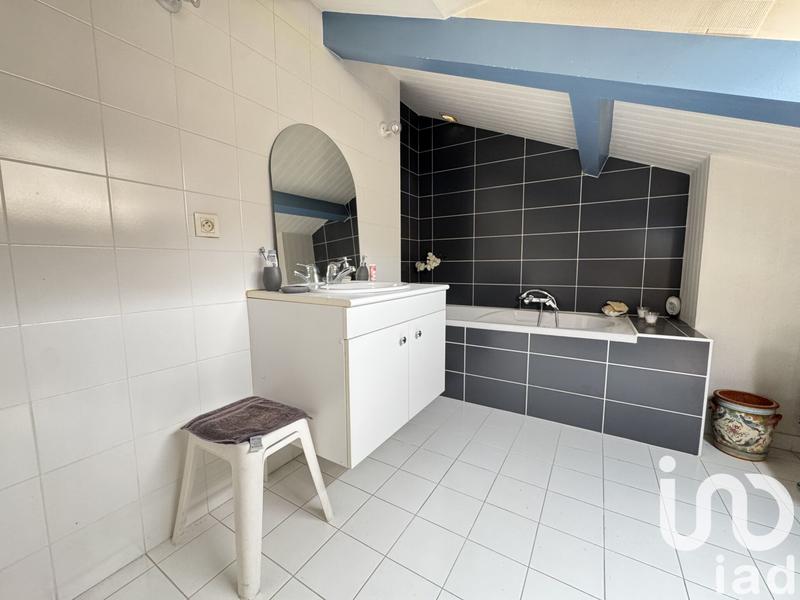 Maison - 97 m² - 4 pièces