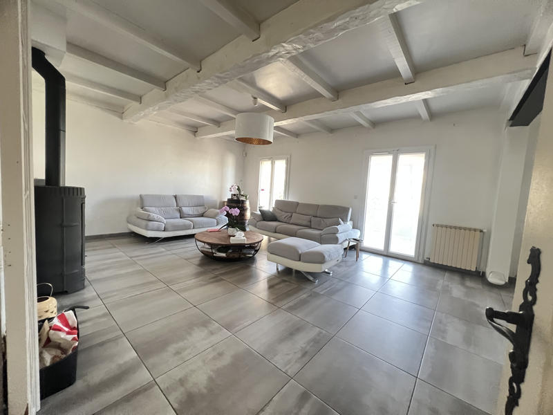 Maison - 210 m² - 6 pièces
