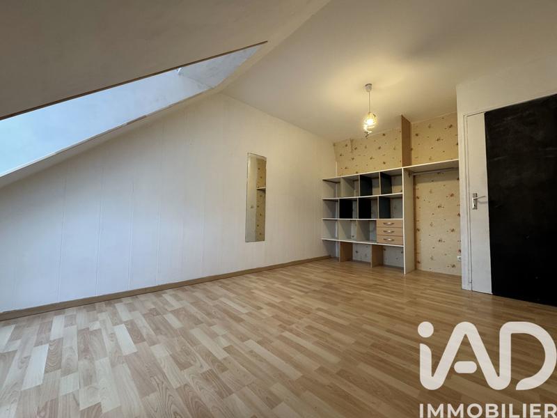 Maison - 197 m² - 9 pièces
