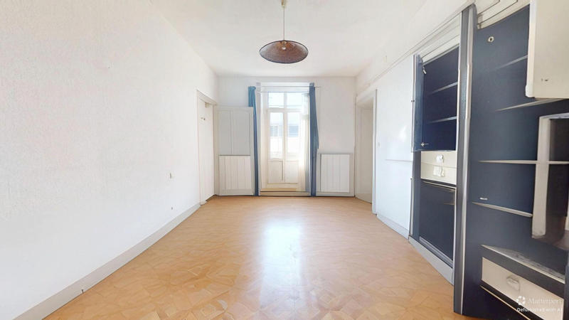 Appartement - 144 m² - 5 pièces