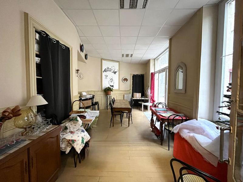 Immeuble - 270 m² - 10 pièces