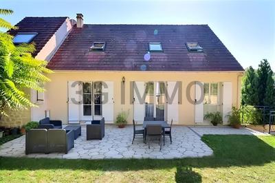 Maison - 144 m² - 7 pièces