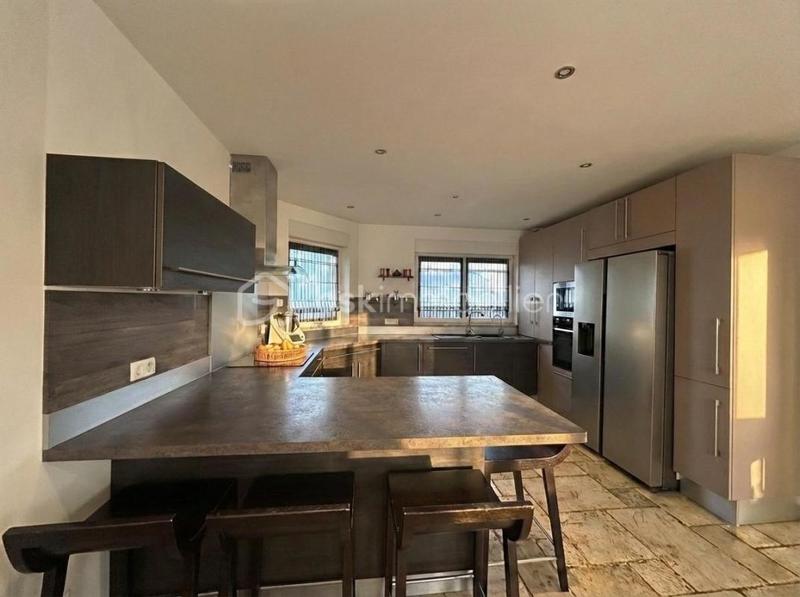 Maison - 150 m² - 6 pièces