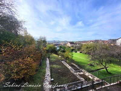 Maison - 103 m² - 5 pièces