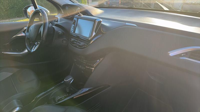 Peugeot 2008 1.2 Puretech 110 Eat6 Allure - Automatique