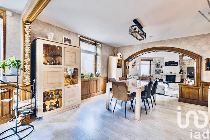 Maison - 469 m² - 12 pièces