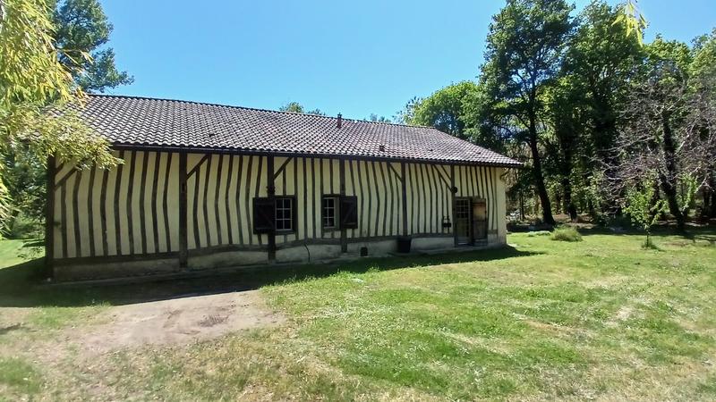 Maison - 230 m² - 7 pièces