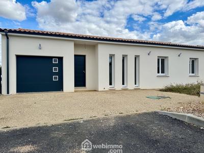 Maison - 95 m² - 4 pièces