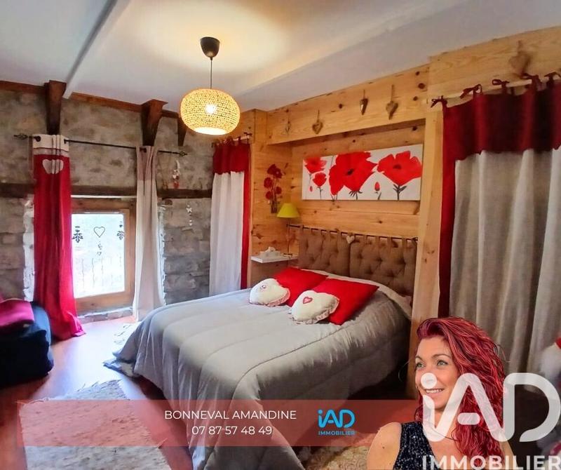 Maison - 170 m² - 7 pièces