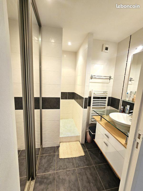 Appartement - 90 m² - 4 pièces