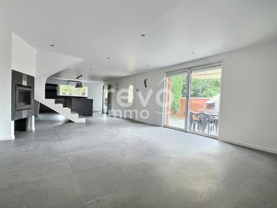 Maison - 175 m² - 5 pièces