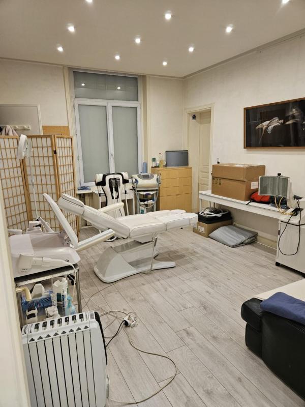 Appartement - 270 m² - 12 pièces