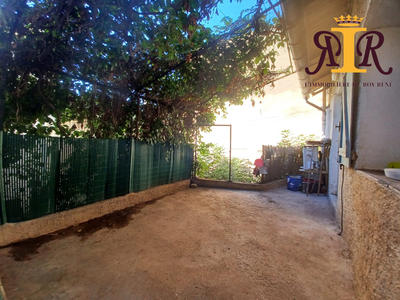 Maison - 102 m² - 4 pièces