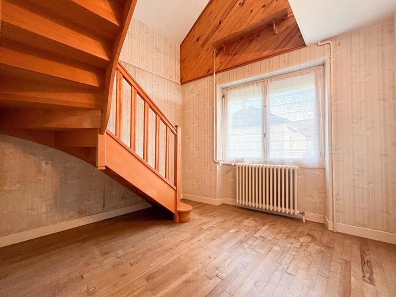 Maison - 148 m² - 7 pièces