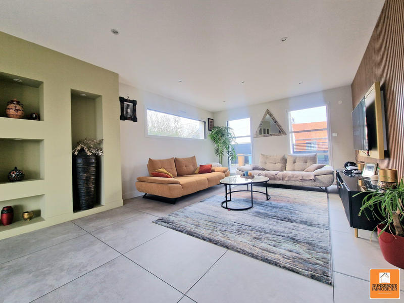 Maison contemporaine - 194 m² - 5 pièces