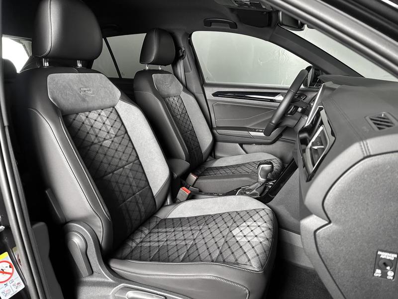 Volkswagen t-Roc R-Line 1.5 Tsi 150ch Ja18p Digital Cockpit Carplay Camera Iq-Light Regul Acc Dsg